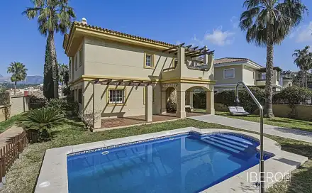 Prodej domu 199 m² s pozemkem 591 m², Mijas Golf, Španělsko