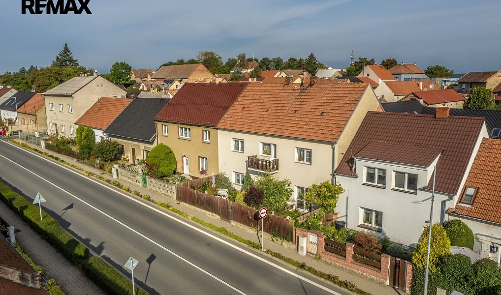 Prodej domu 160 m² s pozemkem 338 m², Tuřany – fotka 1 z 22