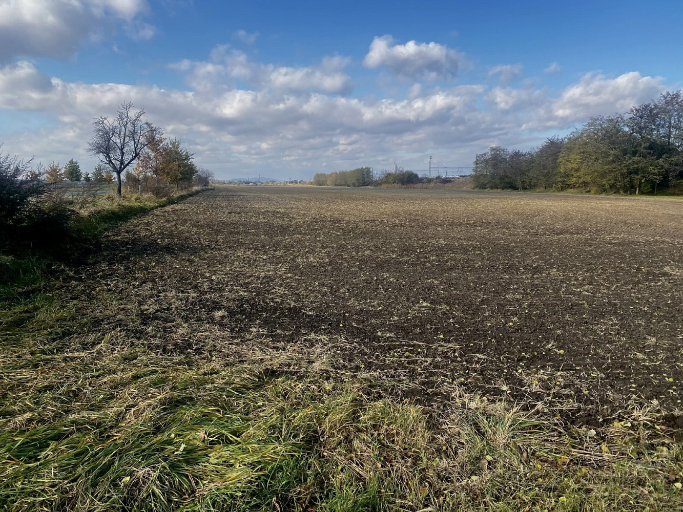 Prodej komerčního pozemku 1 970 m² – pohled 6