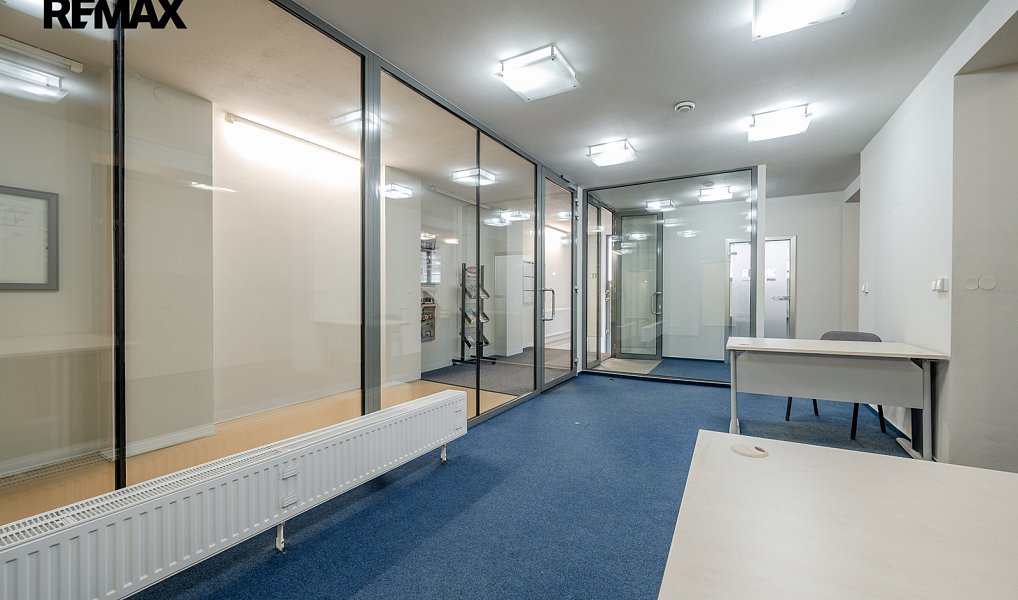 Pronájem obchodních prostor 126 m², Praha – náhled fotky 7