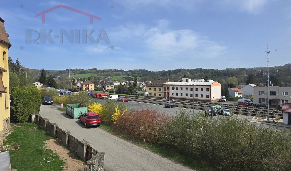Prodej domu 183 m² s pozemkem 484 m², Semily – náhled fotky 24