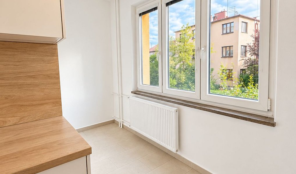 Pronájem bytu 3+1 76 m², Plzeň – náhled fotky 13