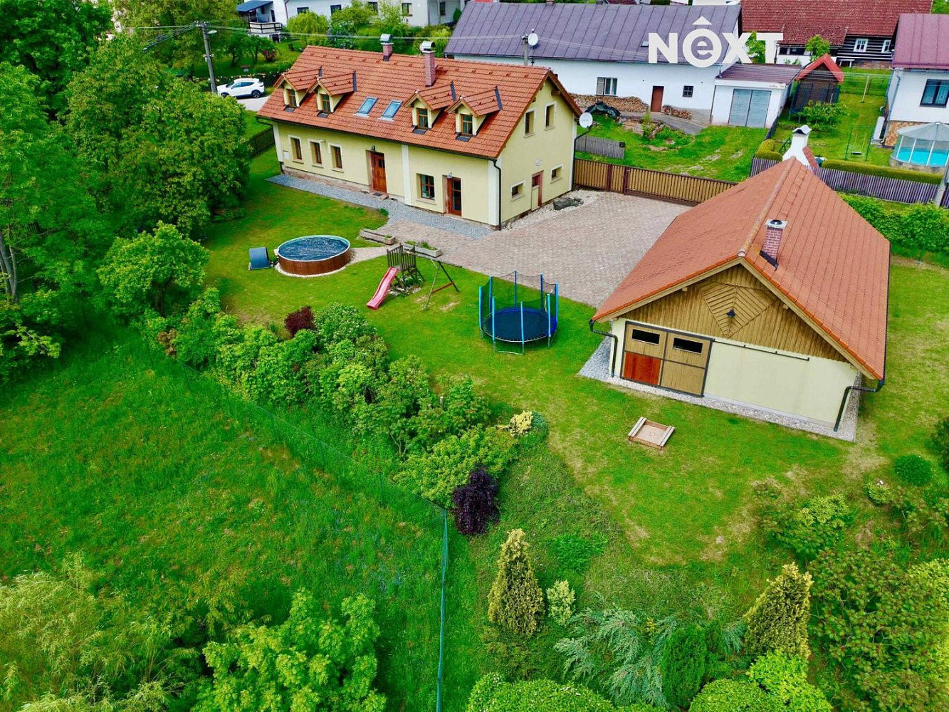 Prodej domu 230 m² s pozemkem 2 148 m²
