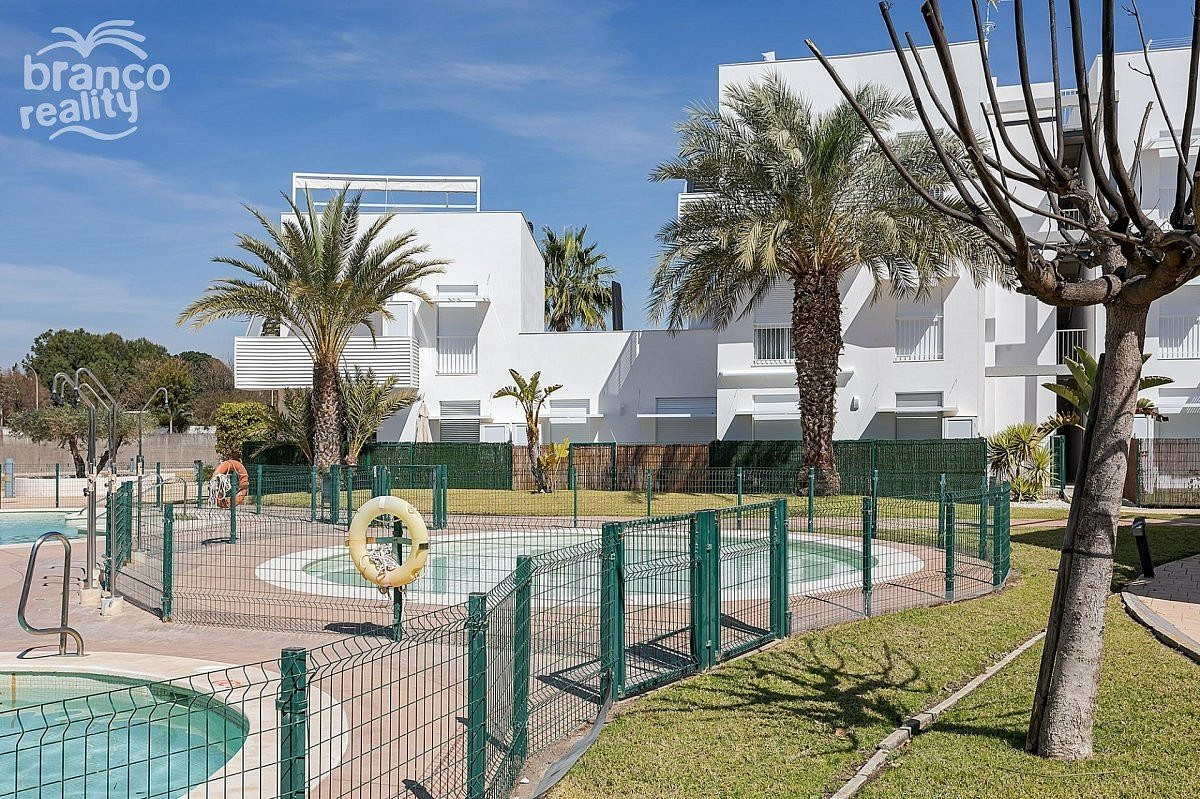 Prodej bytu 3+kk 71 m² – pohled 2