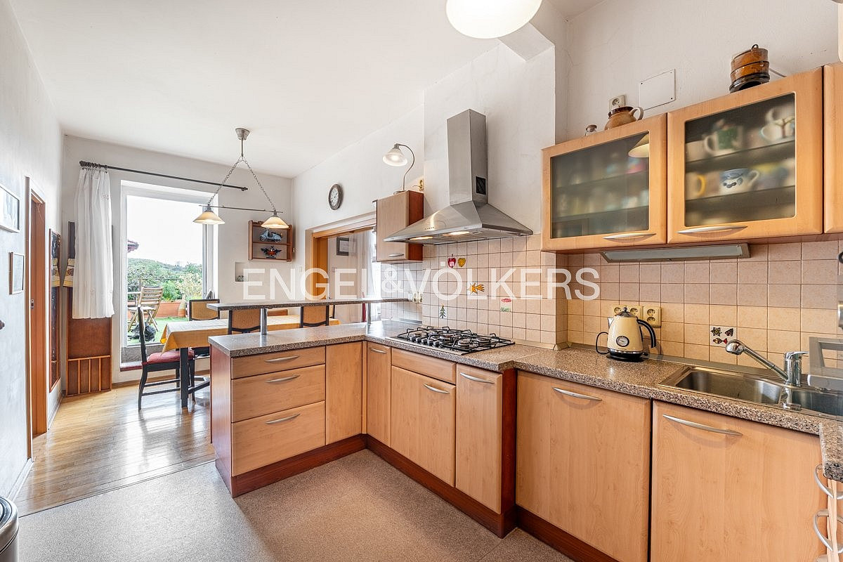 Prodej domu 255 m² s pozemkem 740 m² — photo 5