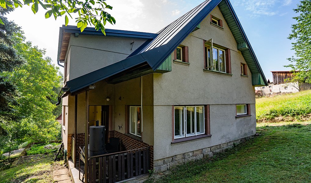 Prodej domu 346 m², Roztoky u Jilemnice – fotka 1 z 26