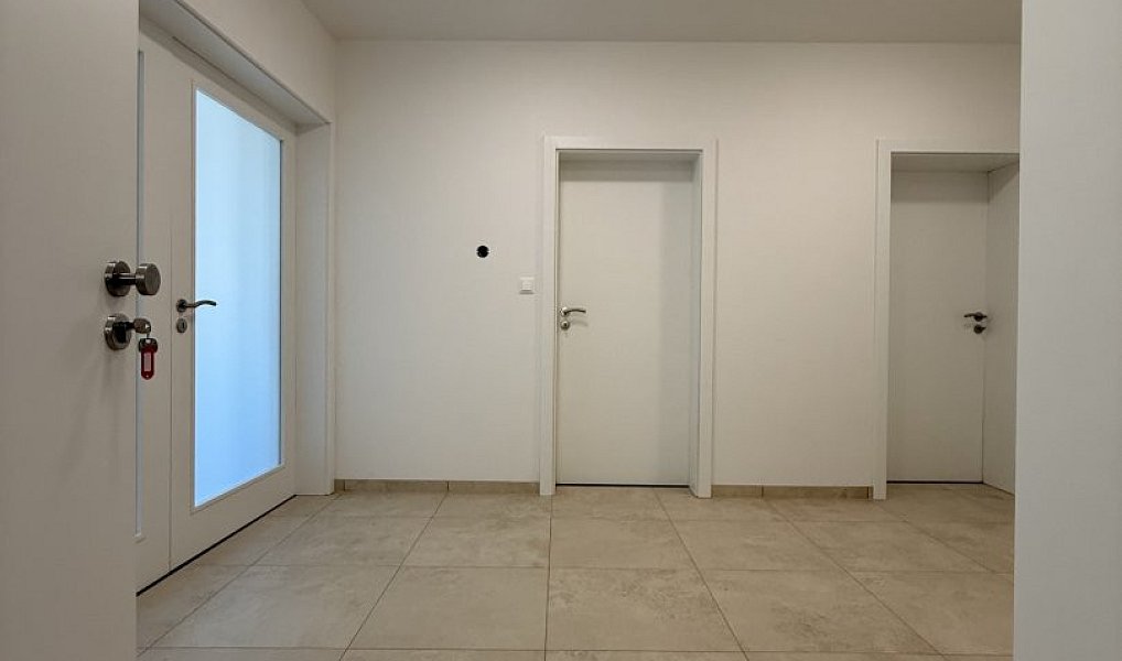 Pronájem bytu 3+kk 82 m², Hlučín – náhled fotky 2