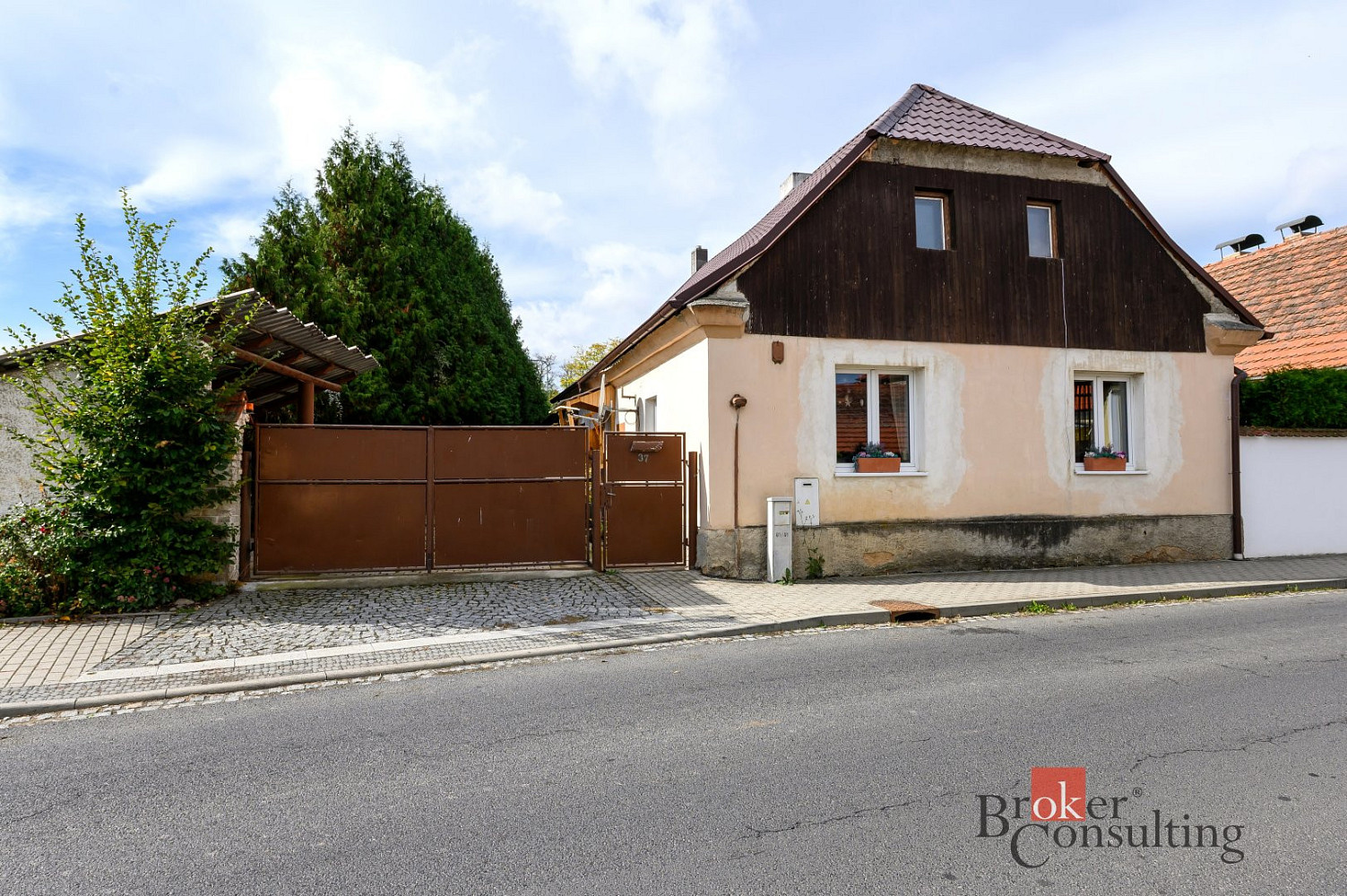 Prodej domu 230 m² s pozemkem 723 m²