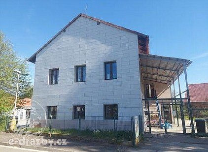 Prodej komerčního objektu (jiného typu) 1 036 m²