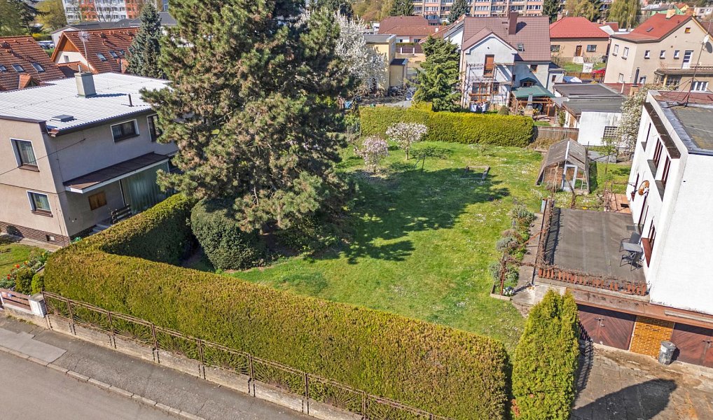 Prodej stavebního pozemku 600 m², Praha – náhled fotky 8