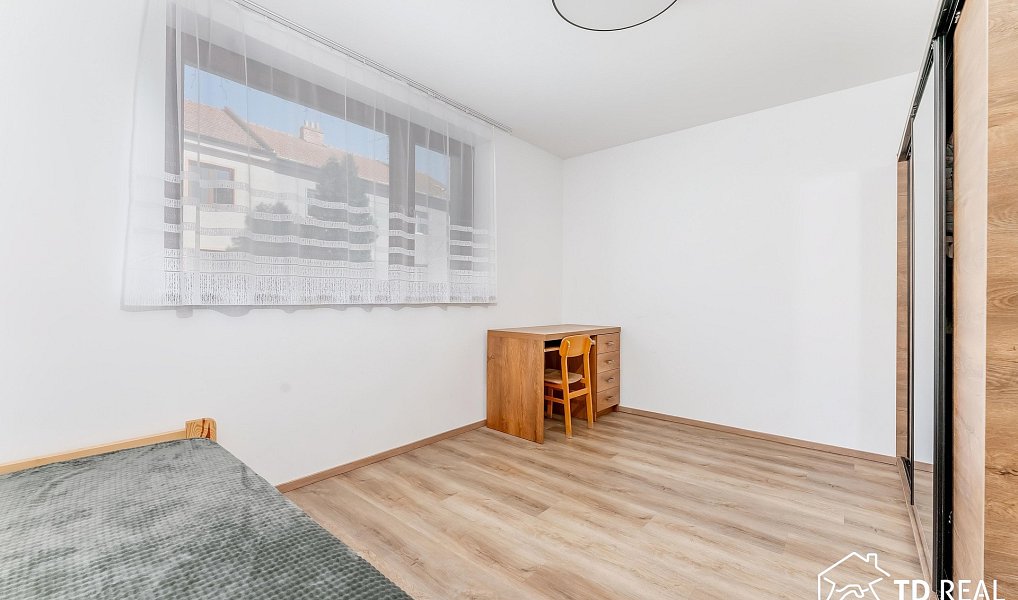 Prodej domu 207 m² s pozemkem 1 077 m², Syrovice – náhled fotky 39