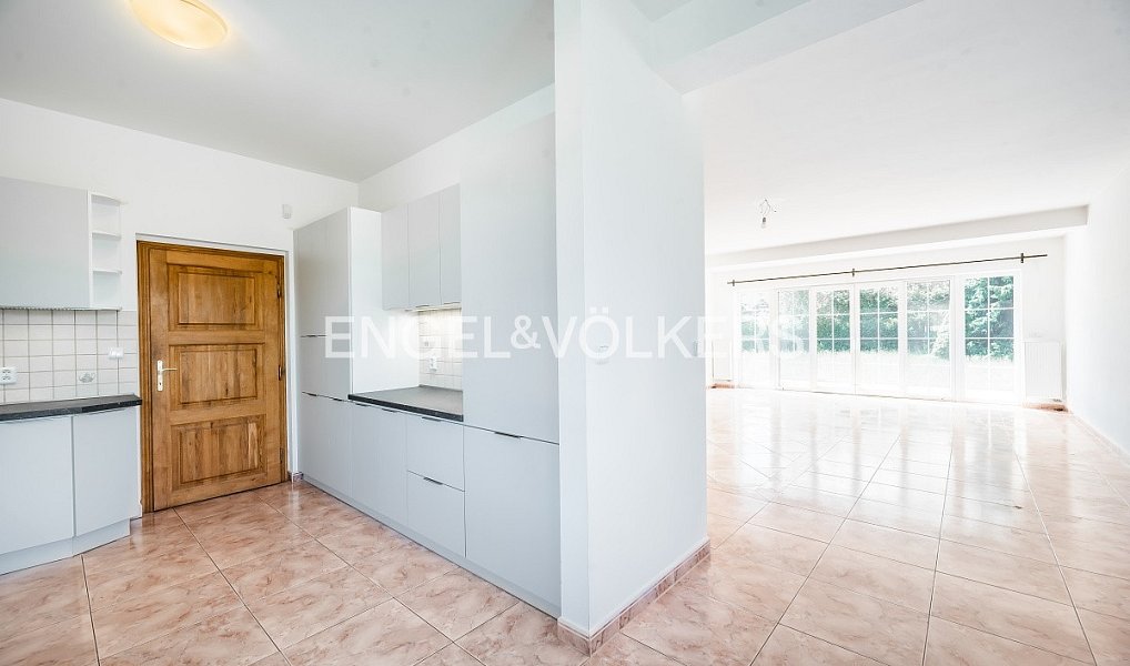 Pronájem domu 610 m² s pozemkem 747 m², Průhonice – náhled fotky 4
