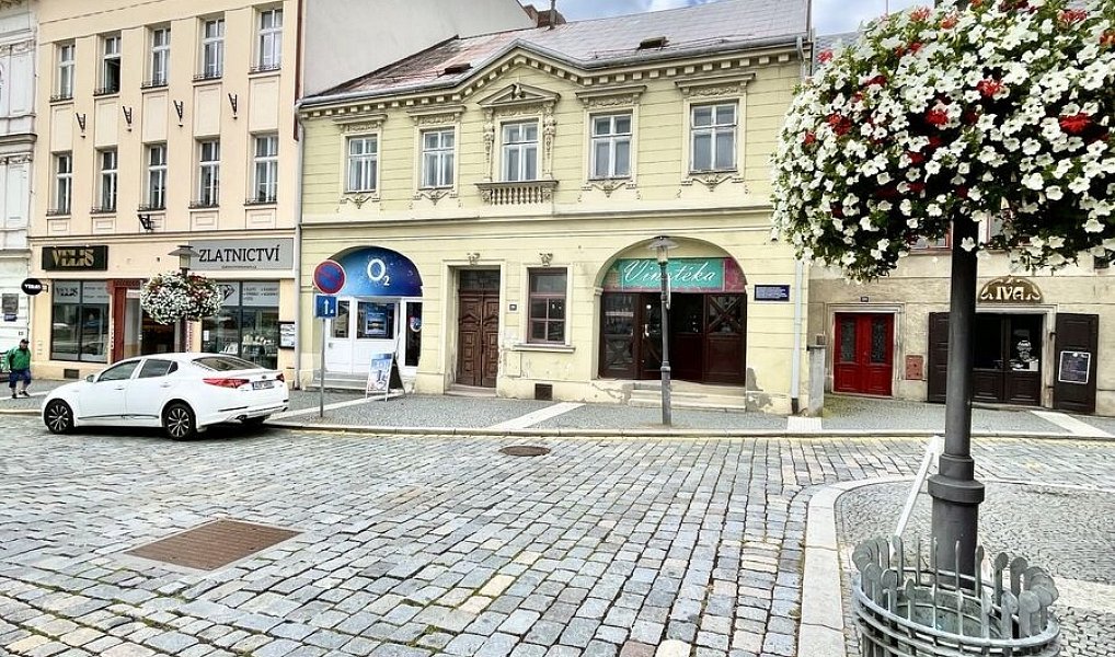 Pronájem obchodních prostor 126 m², Turnov – fotka 1 z 18