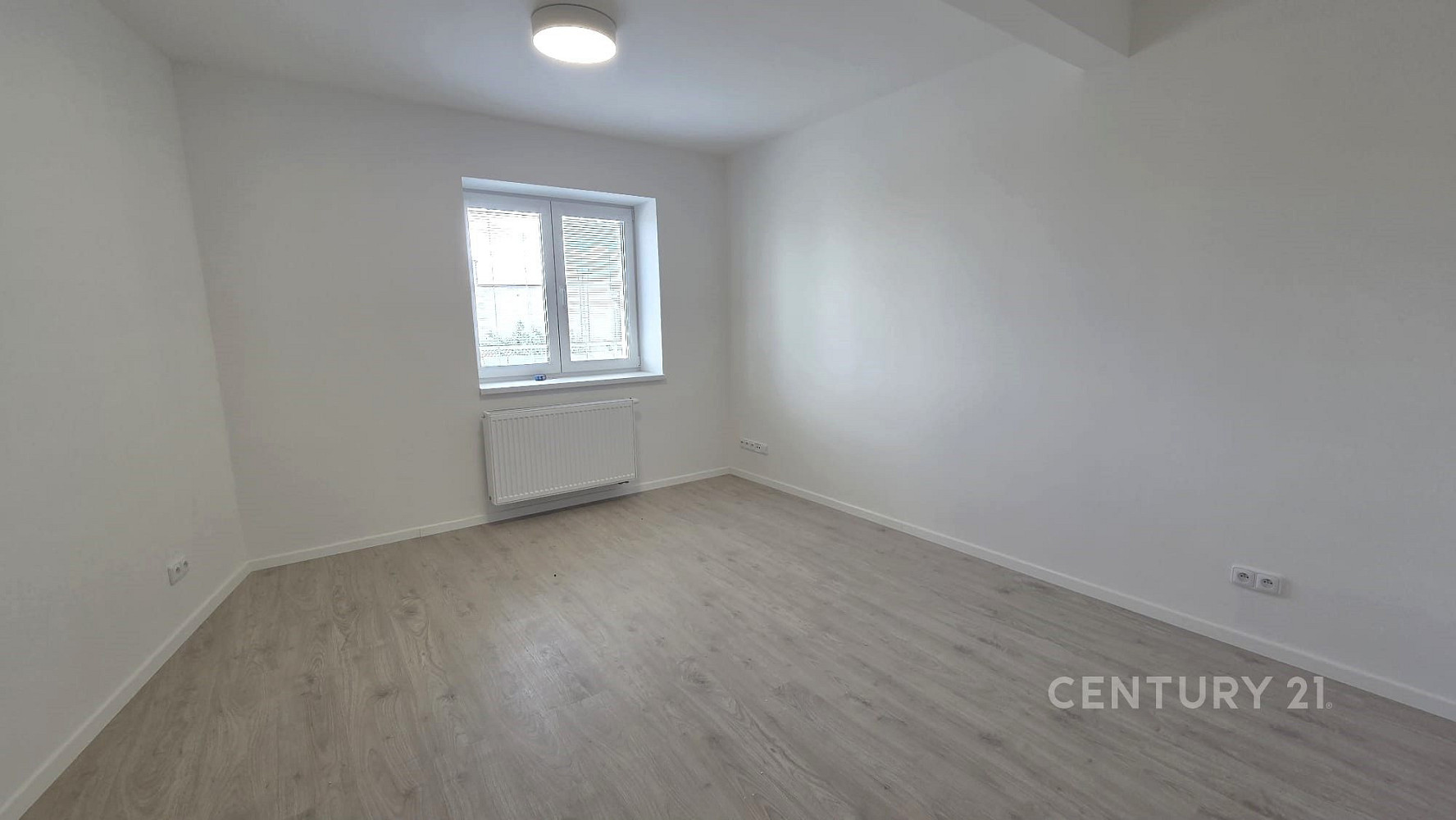 Pronájem bytu 1+1 31 m² — photo 3