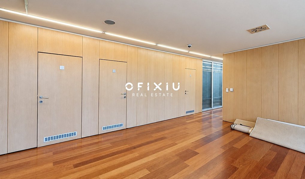 Pronájem kanceláře 1 500 m², Praha – náhled fotky 4