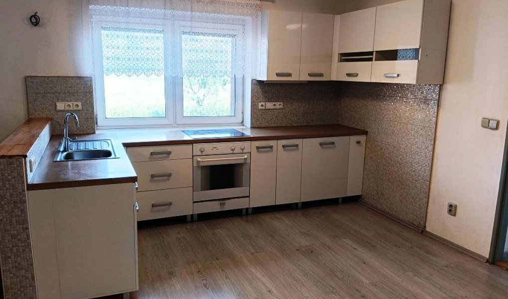 Pronájem domu 140 m² s pozemkem 500 m², Drahanovice – náhled fotky 2