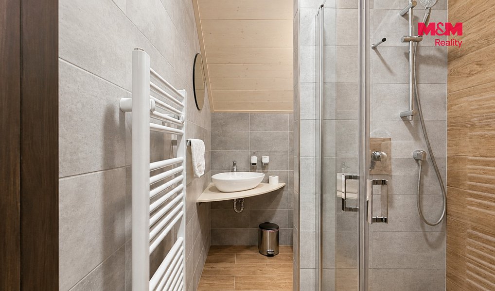 Prodej ubytovacího objektu 440 m², Slavonice – náhled fotky 13