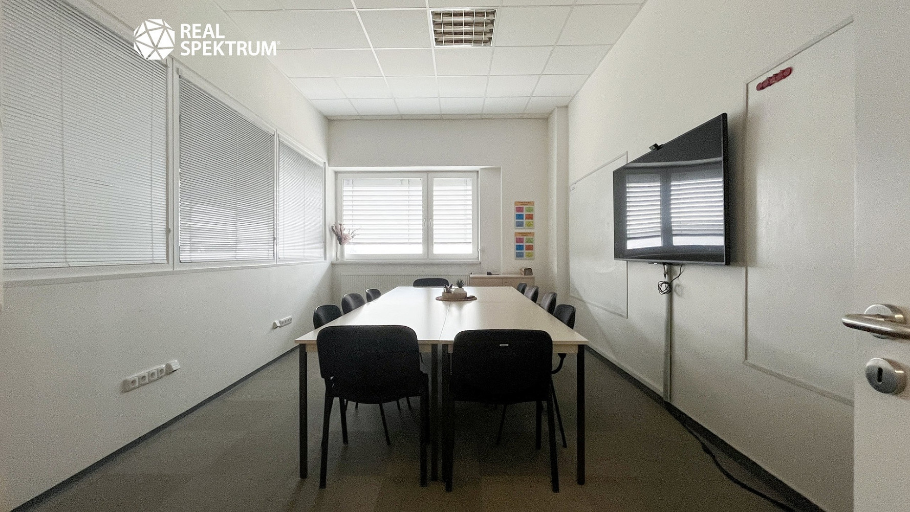 Pronájem výrobních prostor 3 454 m² – fotografie 4