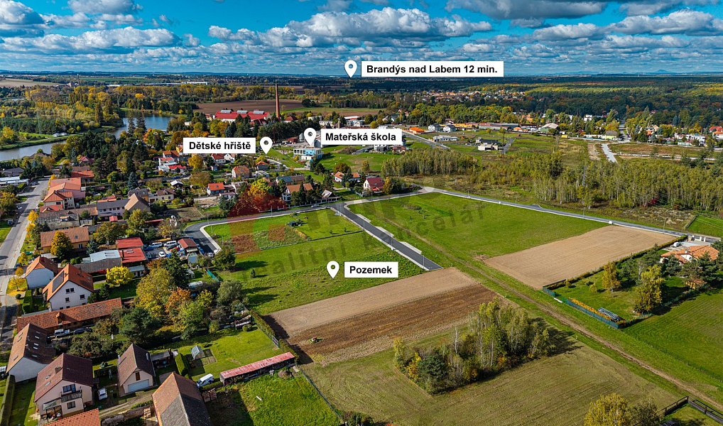 Prodej stavebního pozemku 1 884 m², Káraný – náhled fotky 3