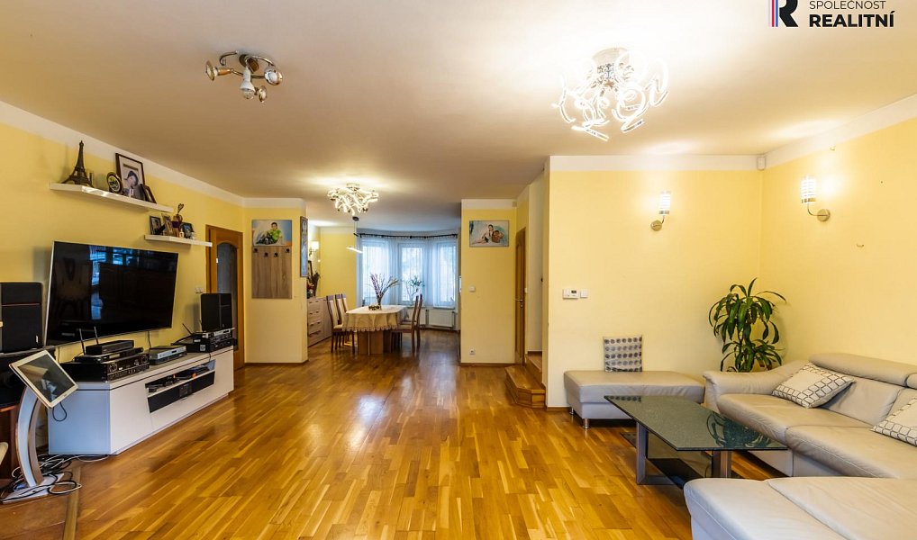 Prodej domu 168 m² s pozemkem 427 m², Praha – náhled fotky 3