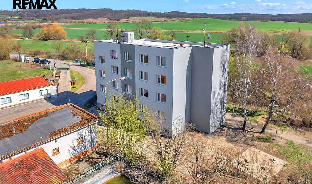 Prodej nájemního domu, činžáku 642 m², Libáň – náhled fotky 8