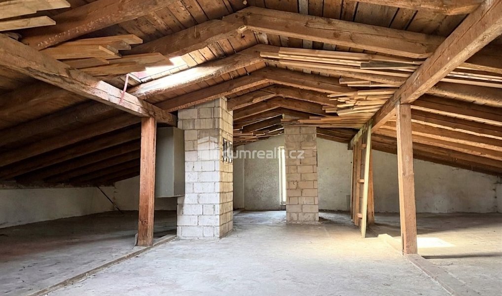 Prodej domu 270 m² s pozemkem 801 m², Tichá – náhled fotky 18