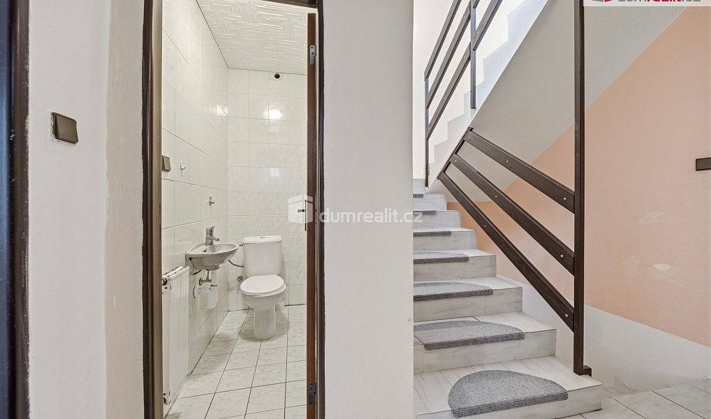 Prodej domu 280 m² s pozemkem 262 m², Břeclav – náhled fotky 8