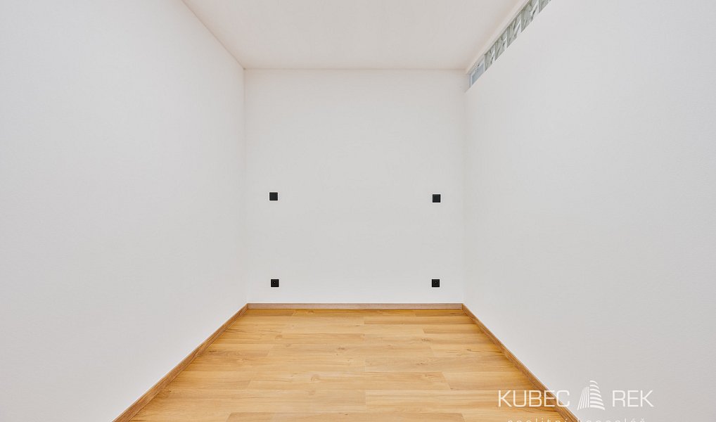 Prodej bytu 3+1 64 m², Pelhřimov – náhled fotky 15