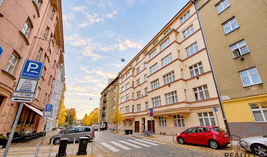 Prodej bytu 3+kk 85 m², Praha – náhled fotky 2