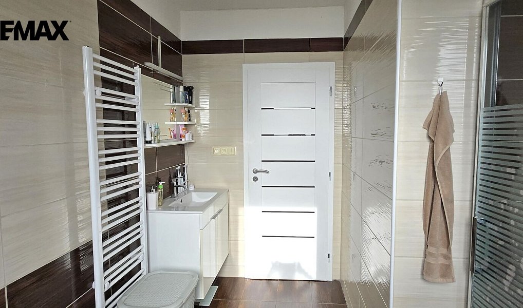 Prodej domu 89 m² s pozemkem 1 057 m², Kožlany – náhled fotky 12