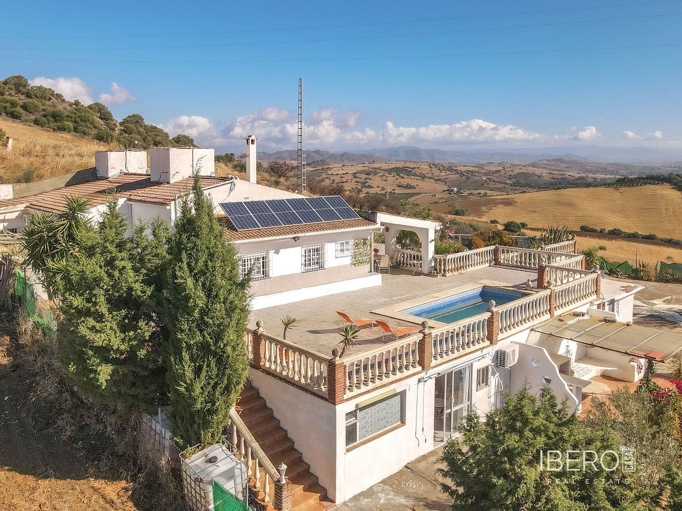 Prodej domu 142 m² s pozemkem 33 700 m²