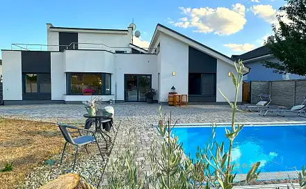 Prodej domu 289 m² s pozemkem 1 026 m², Reintal, Mistelbach, Rakousko