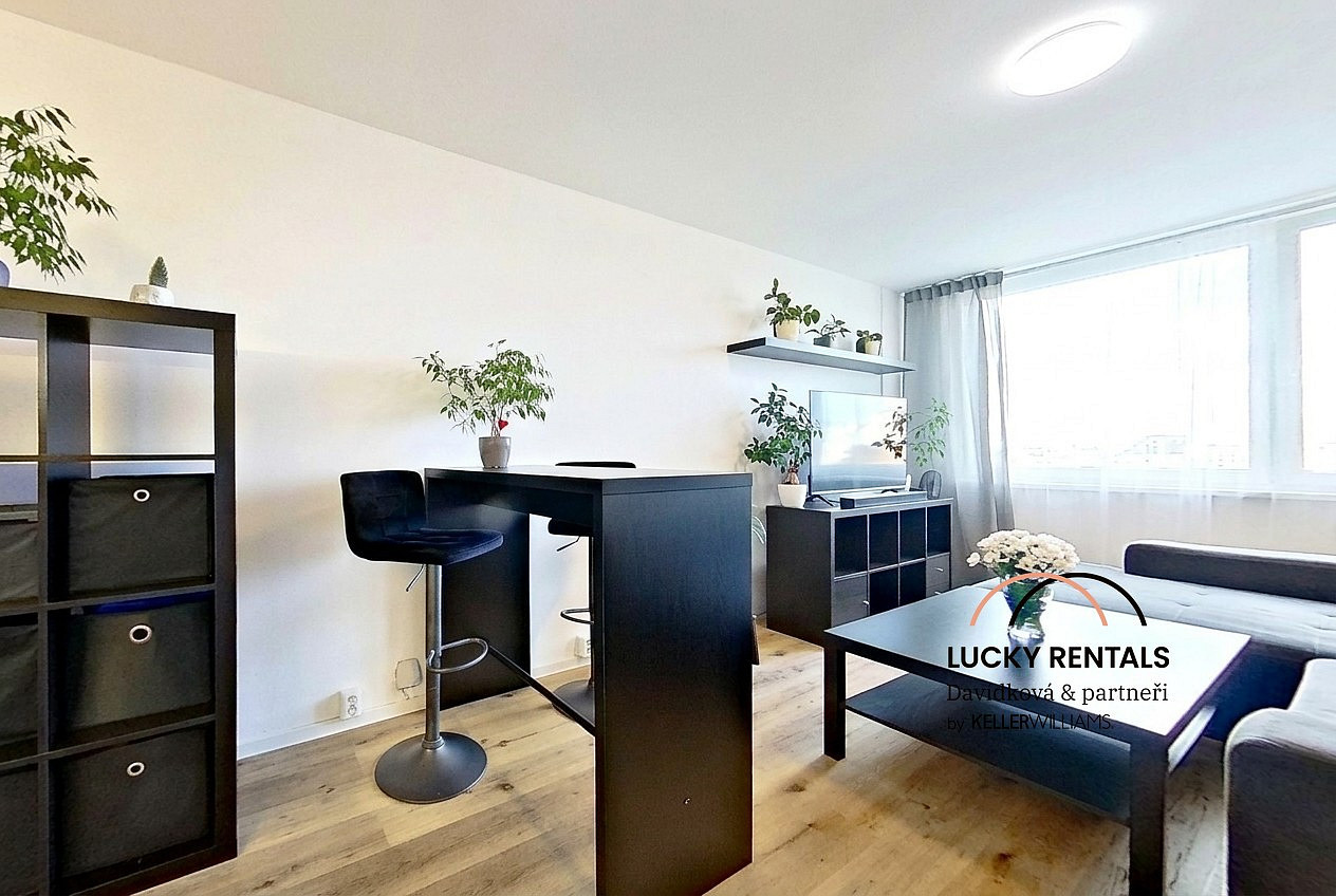 Pronájem bytu 2+kk 43 m²
