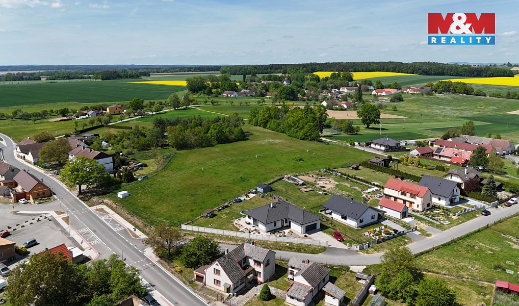 Prodej stavebního pozemku 1 050 m², Vesce – náhled fotky 3
