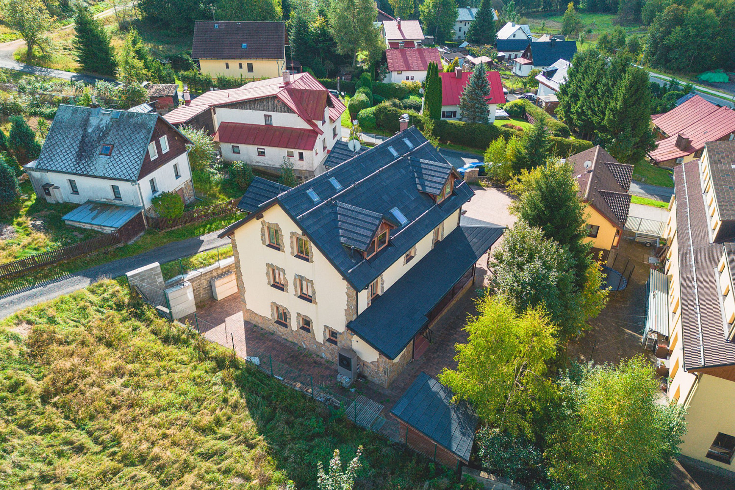Prodej domu 337 m² s pozemkem 1 055 m²