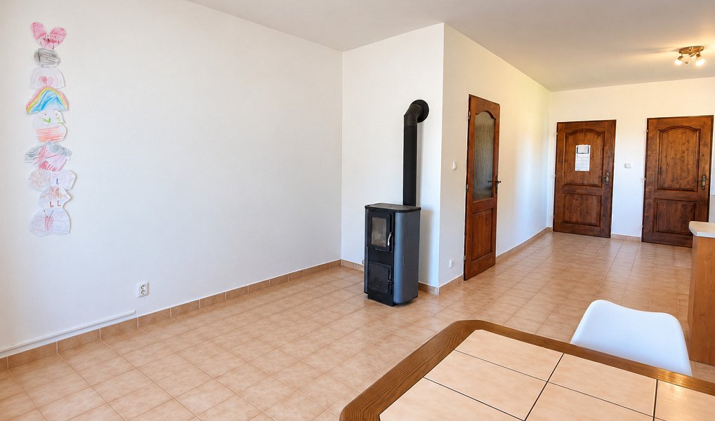 Prodej domu 235 m² s pozemkem 496 m², Toužim – náhled fotky 8
