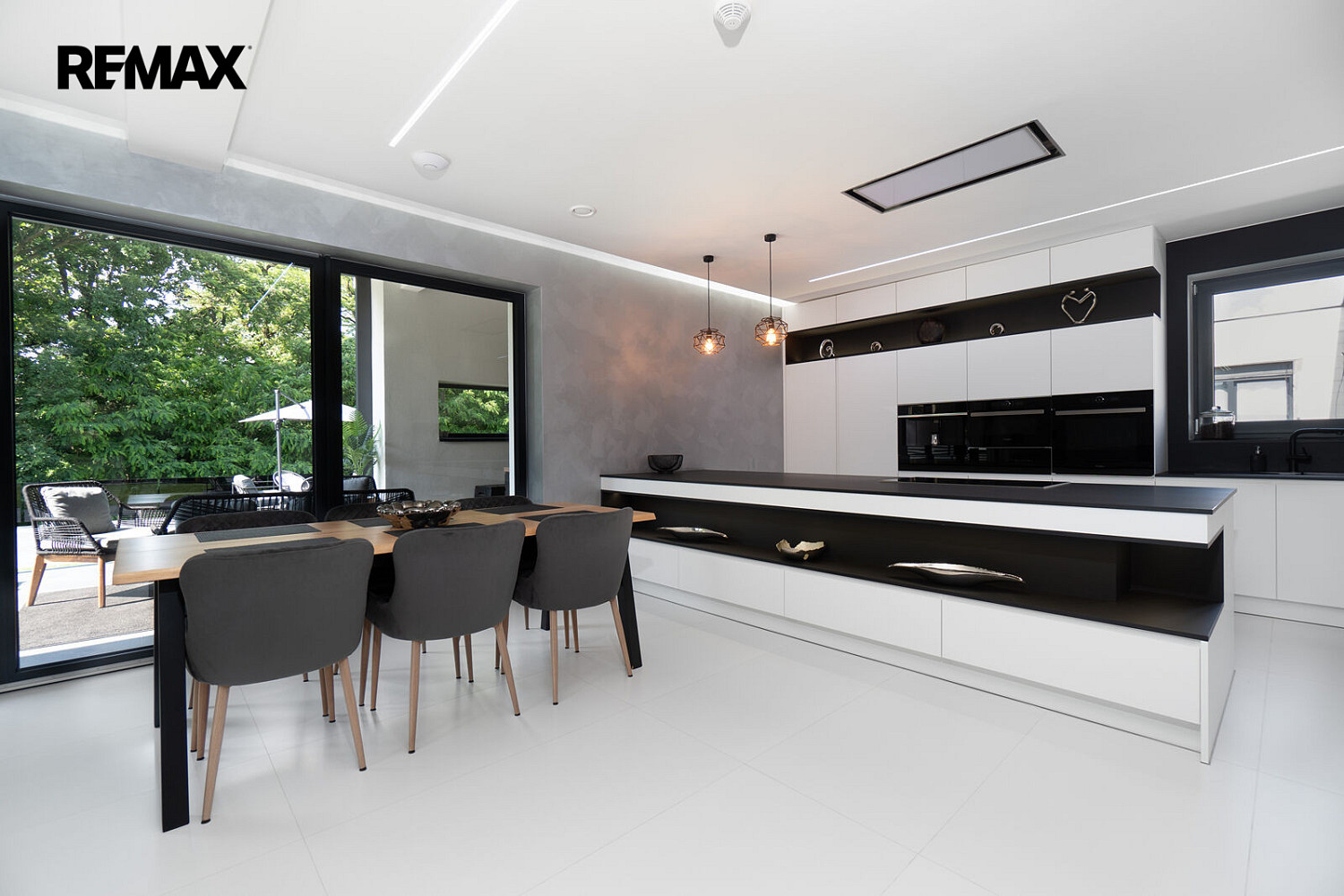 Prodej domu 249 m² s pozemkem 896 m²