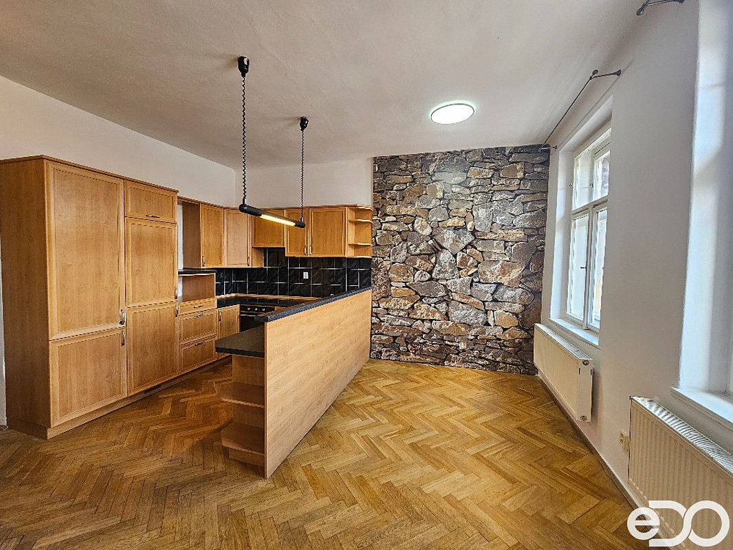 Pronájem bytu 2+kk 73 m²