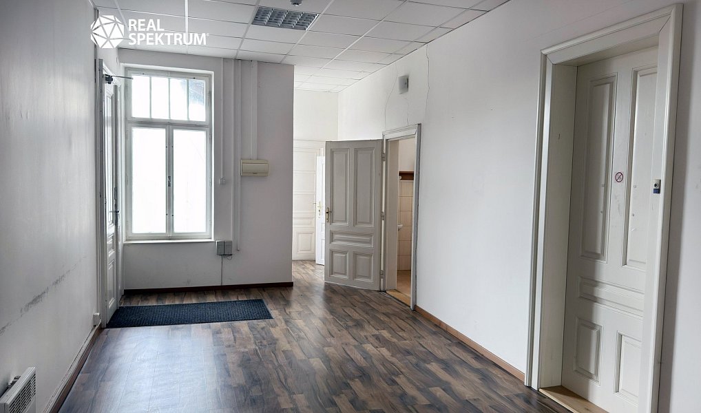 Prodej nájemního domu, činžáku 1 790 m², Hodonín – náhled fotky 14