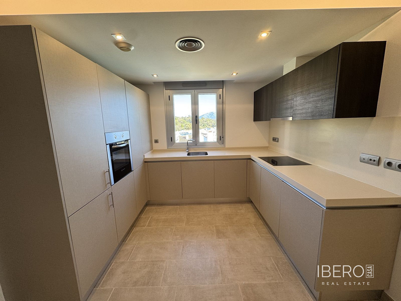 Piso 4+kk – La Mairena - Vista 4