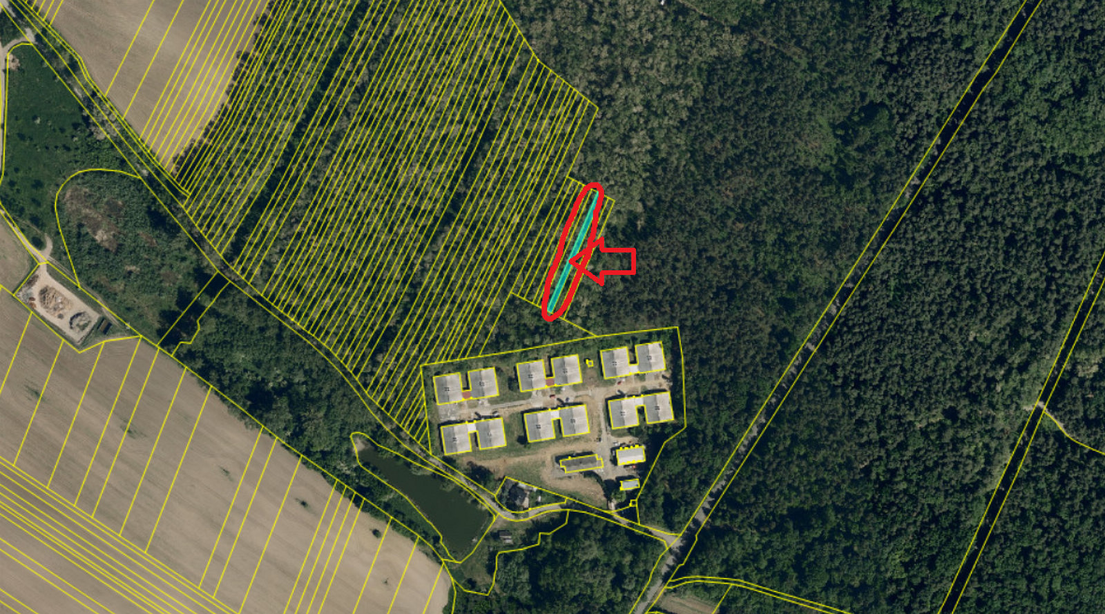 Prodej pole 2 516 m²