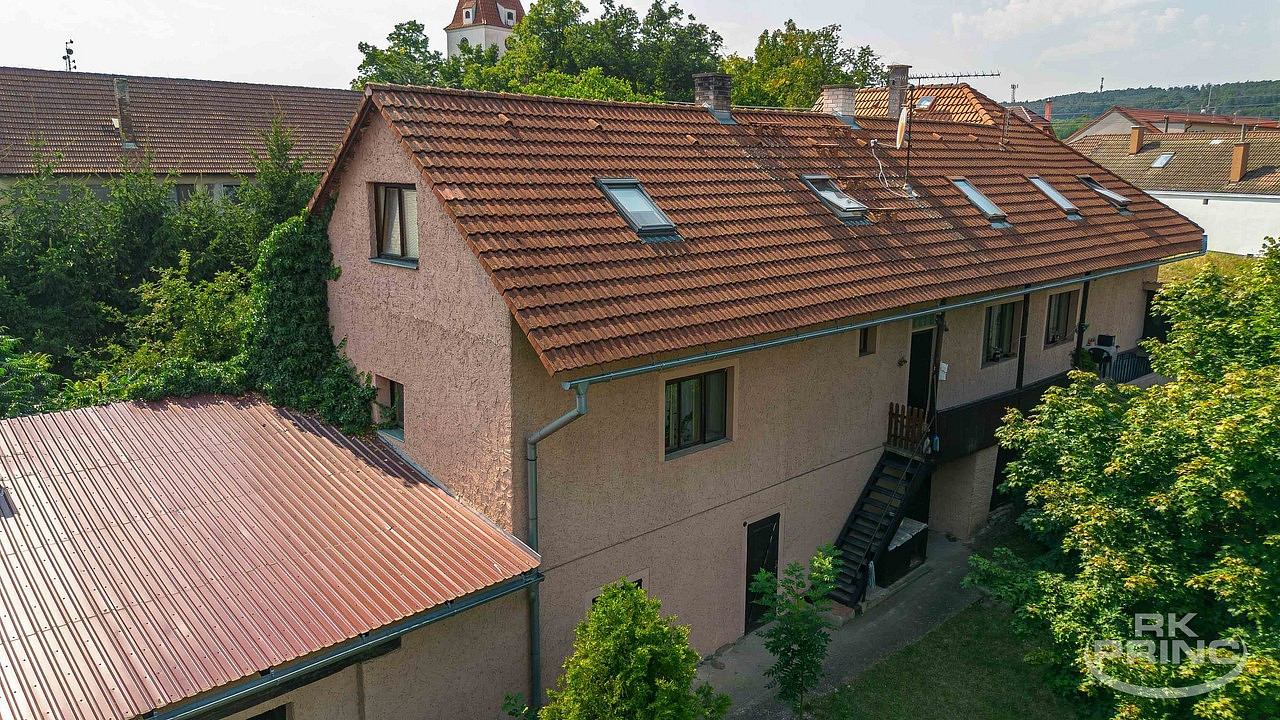 Prodej domu 450 m² s pozemkem 2 111 m² – fotografie 2
