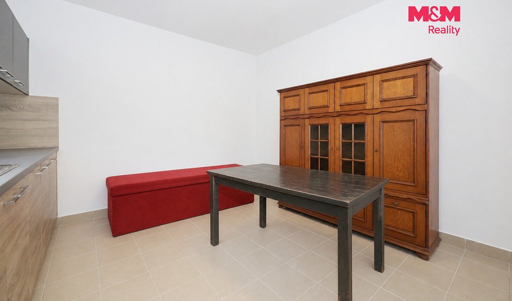 Prodej stavebního pozemku 1 496 m², Puklice – náhled fotky 9
