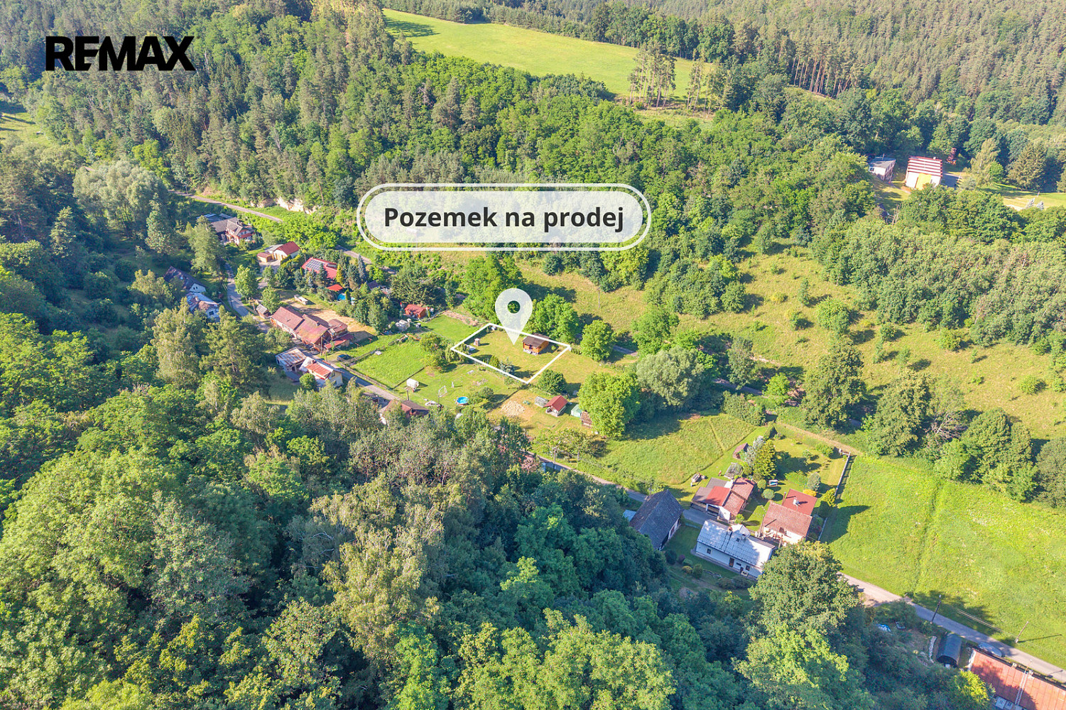 Prodej stavebního pozemku 735 m² — photo 3