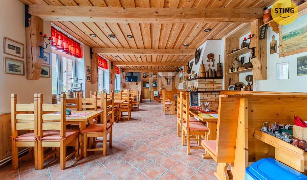 Prodej ubytovacího objektu 813 m², Spálov – náhled fotky 12