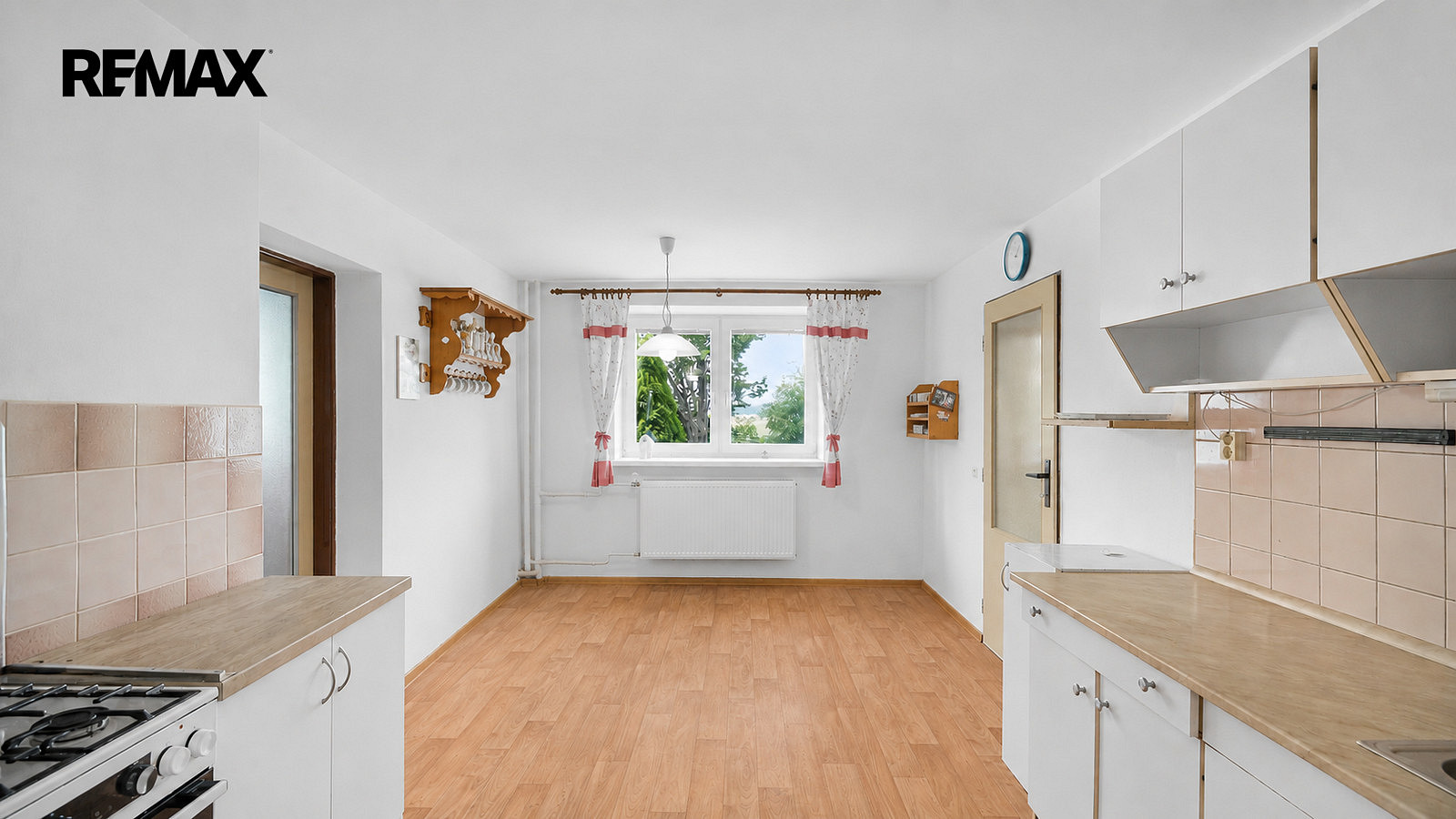 Prodej domu 100 m² s pozemkem 118 m² — photo 2