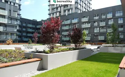 Prodej bytu 1+kk 36 m², Olšanská, Praha 3 - Žižkov