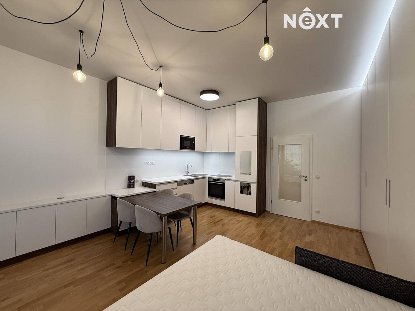 Pronájem bytu 1+kk 39 m² – fotografie 3
