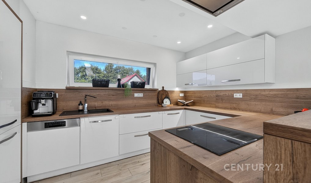 Prodej domu 112 m² s pozemkem 877 m², Litohlavy – náhled fotky 11