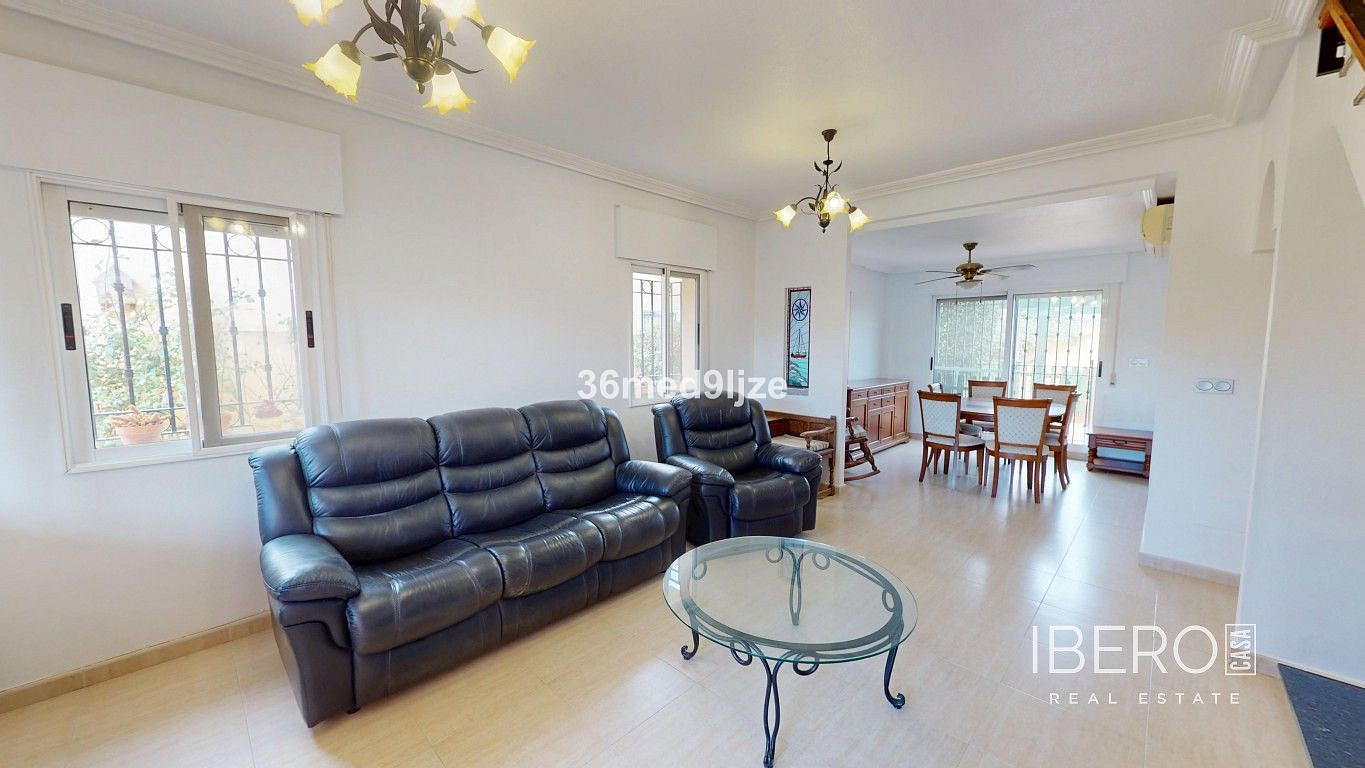 Casa 5+kk – Los Alcázares - Más